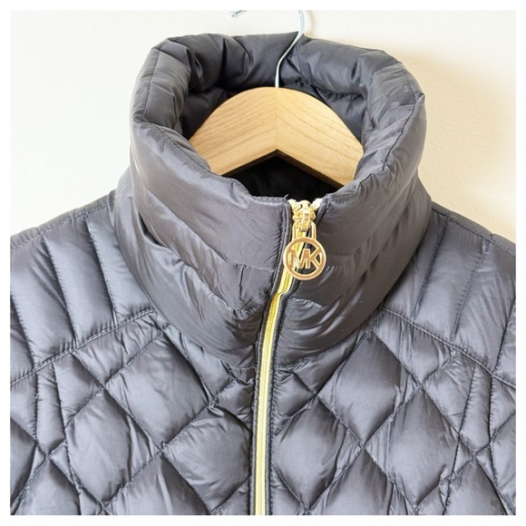 Michael Kors Quilted Puffer Vest | Women’s XS | Black | Ultralight Down - Picture 2 of 10